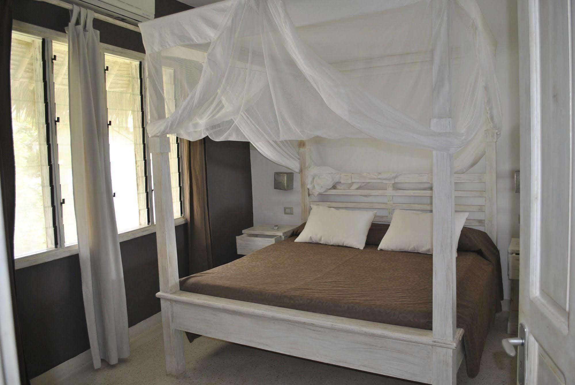 Kola Beach Resort Mambrui Exterior photo